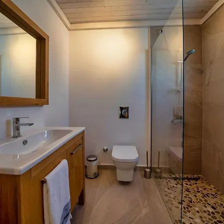 Villa Mare - Seafront Private In Sovalye Island Fethiye