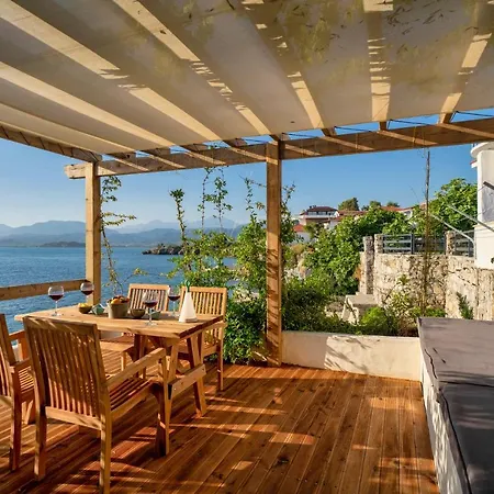 Mare - Seafront Private In Sovalye Island Villa